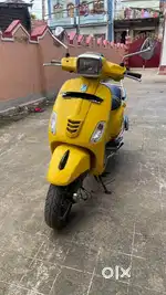 Two keys,bluebook,tax token,road challan all available.