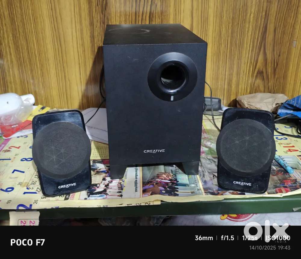 Creative 2.1 speakers