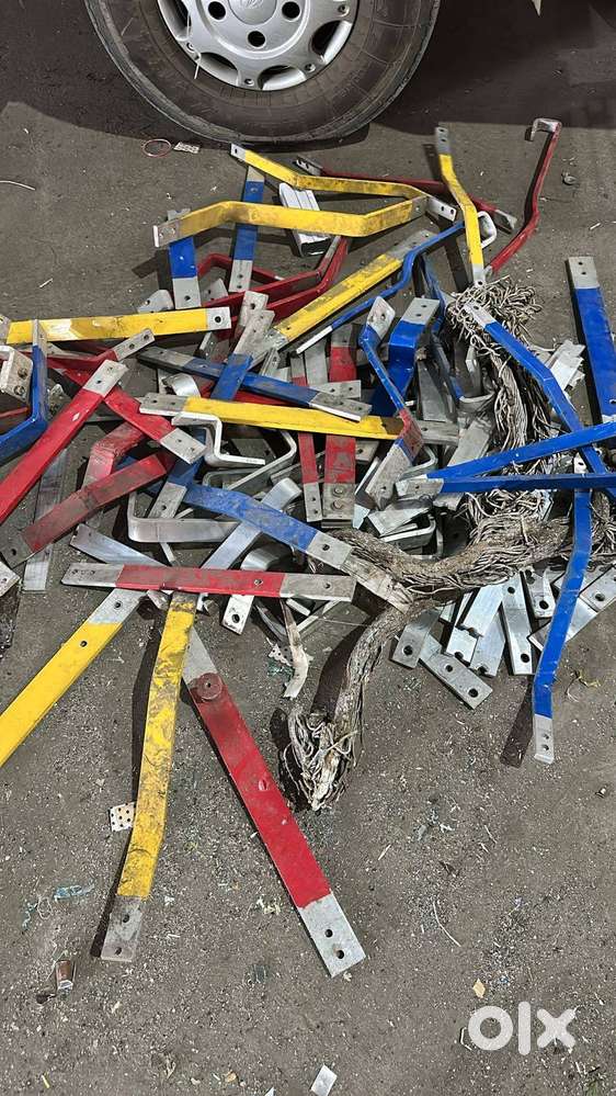 Scrap yard me maal load and other work