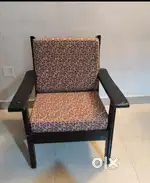 “Comfortable 3-Seater Sofa in Excellent Condition”