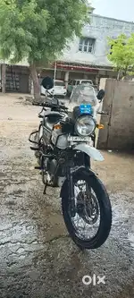 Royal Himalayan 411cc 2016/17 modal 3 owner