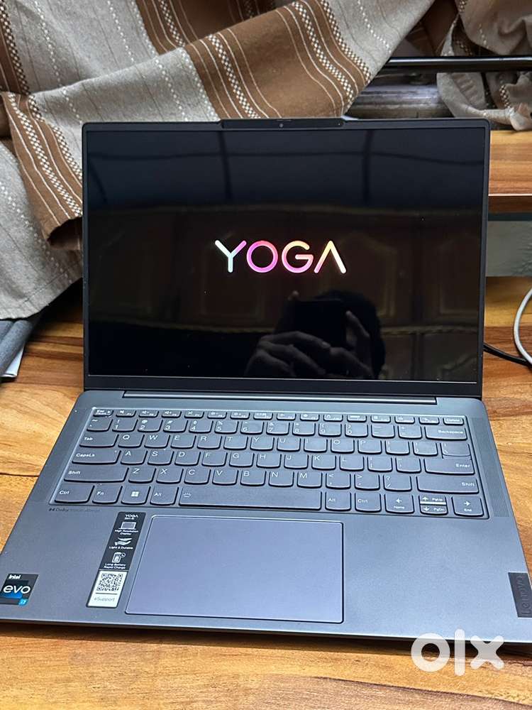 Lenovo Yoga Slim 6, 14 inch– i7-13700H  16GB  1TB SSD  OLED  2024
