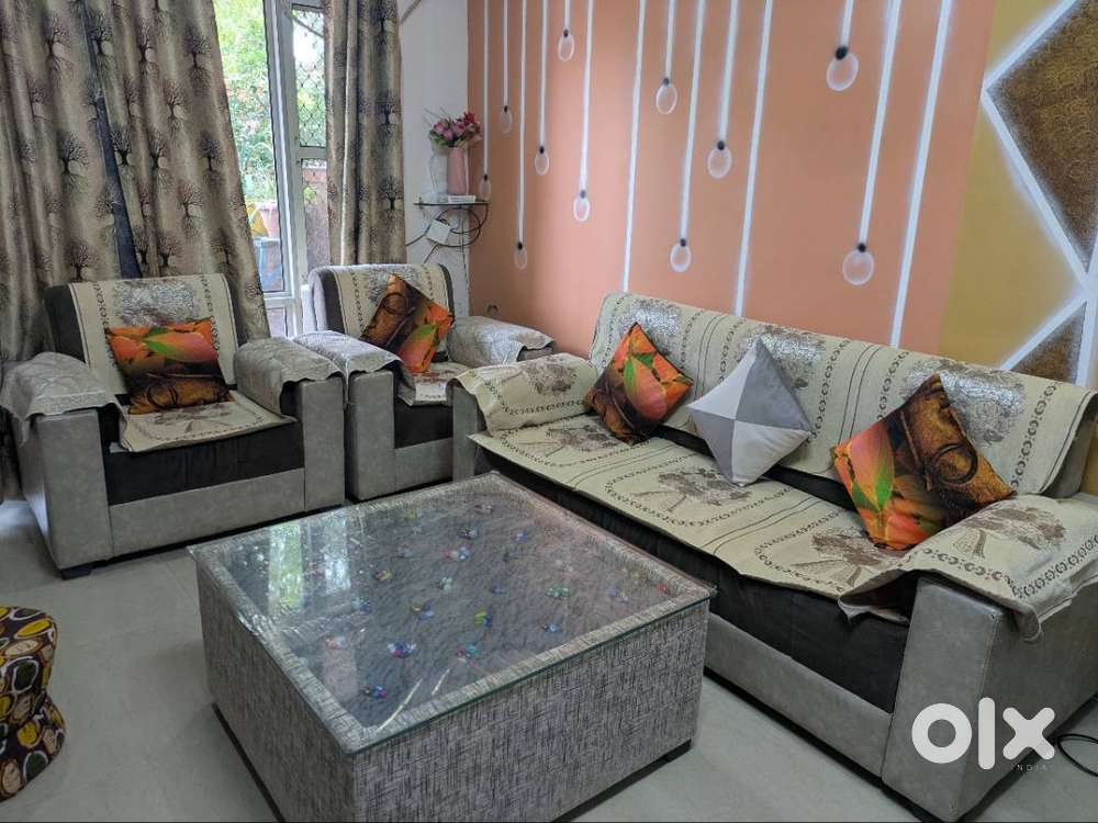 Sofa Set with table