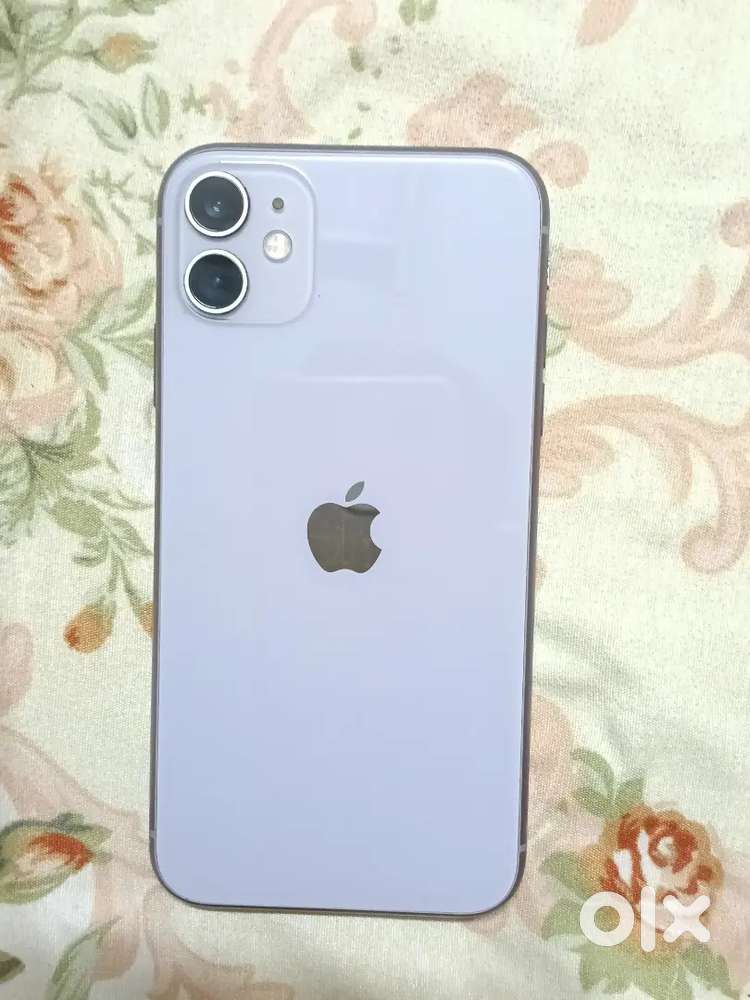 Selling I phone 11 in purple color