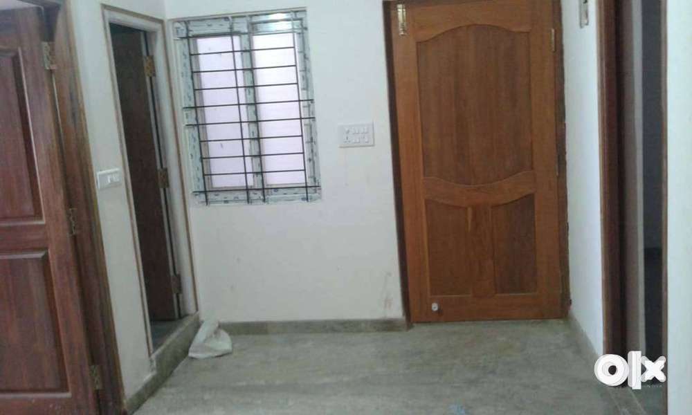 Available for rent Rs.12500, 2bhk semi furnished near central jail