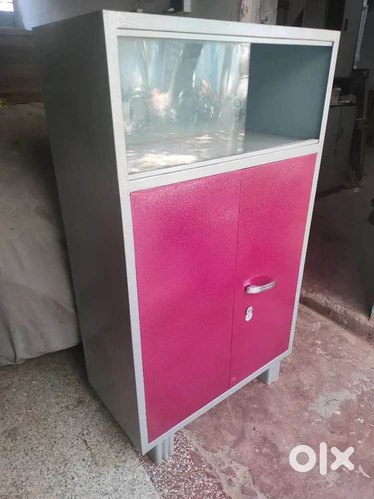 Showcase cum steel almirah