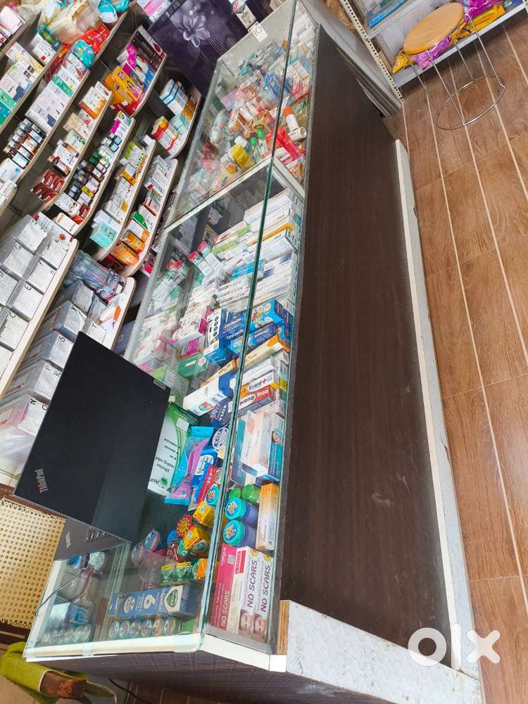 Shop Counter with Glass