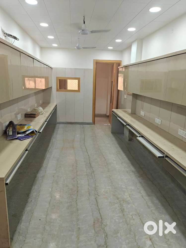 Luxury fully furnished office for rent in Laxmi Nagar