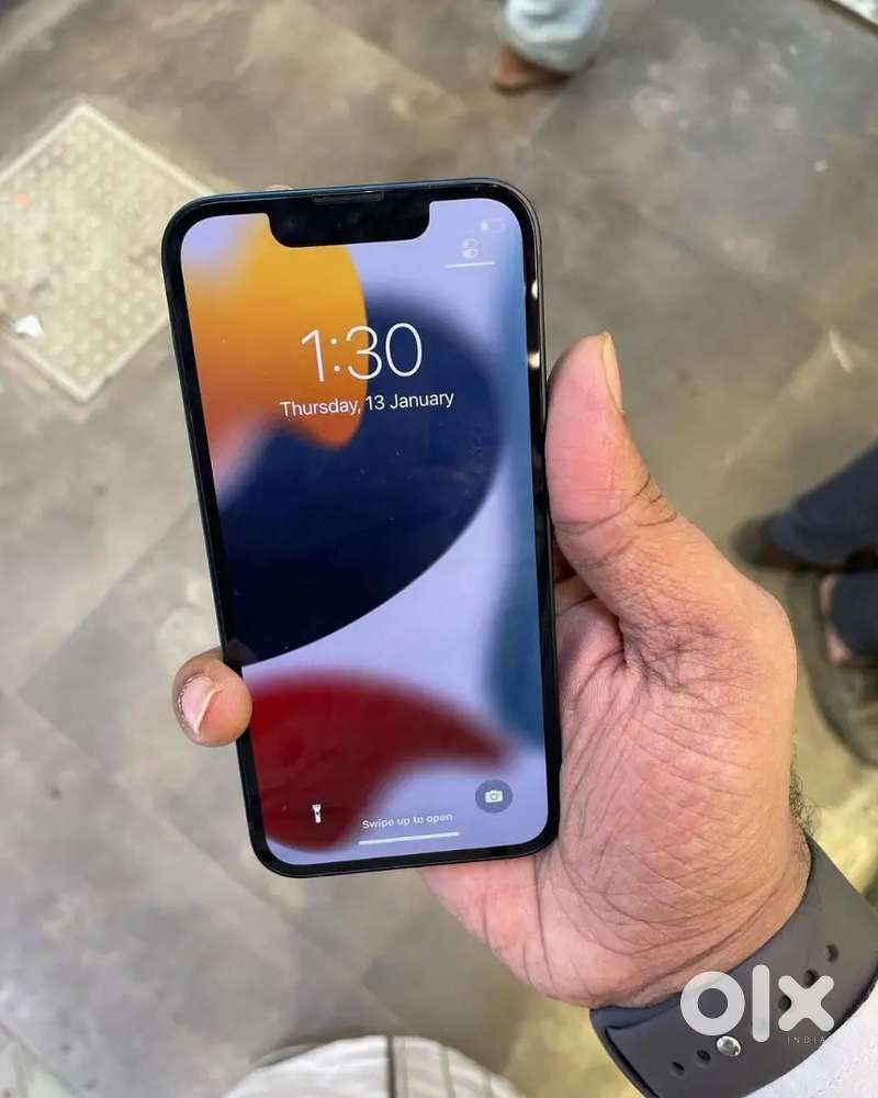 Selling my 6 months old iphn 14, need urgent money
