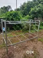 Bunker & Single cot, 3 HD Bed Near Holiday inn chakkaraparambu Vytla