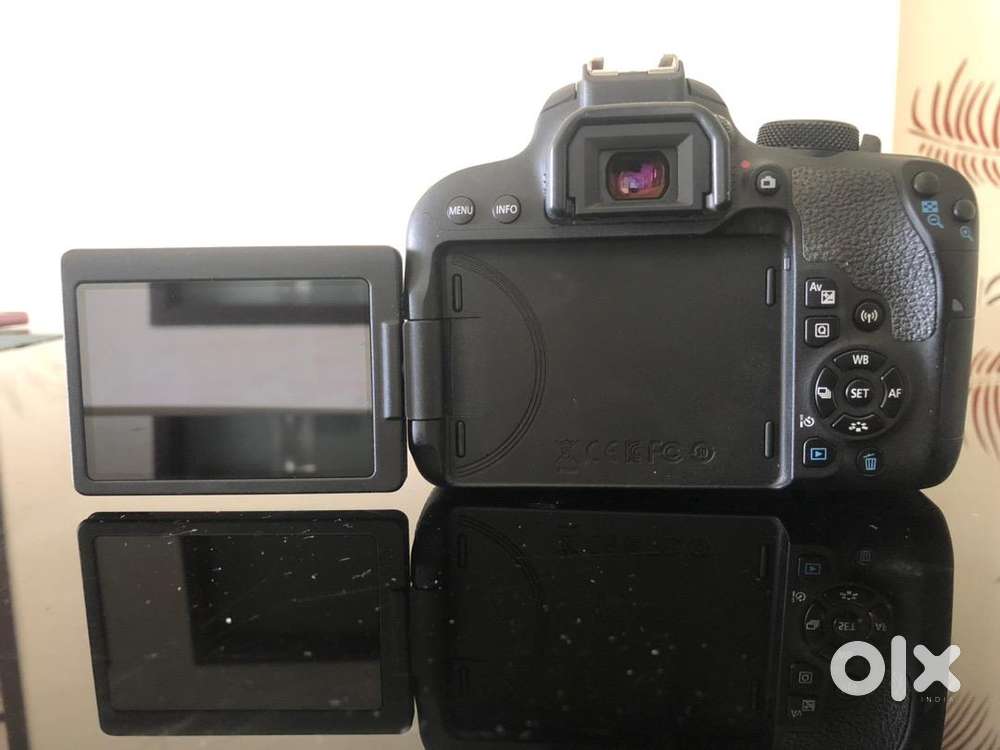 CAMERA DSLR!!!CANON EOS 800D WITH PRIME LENS GREAT CONDITION AS NEW!!!