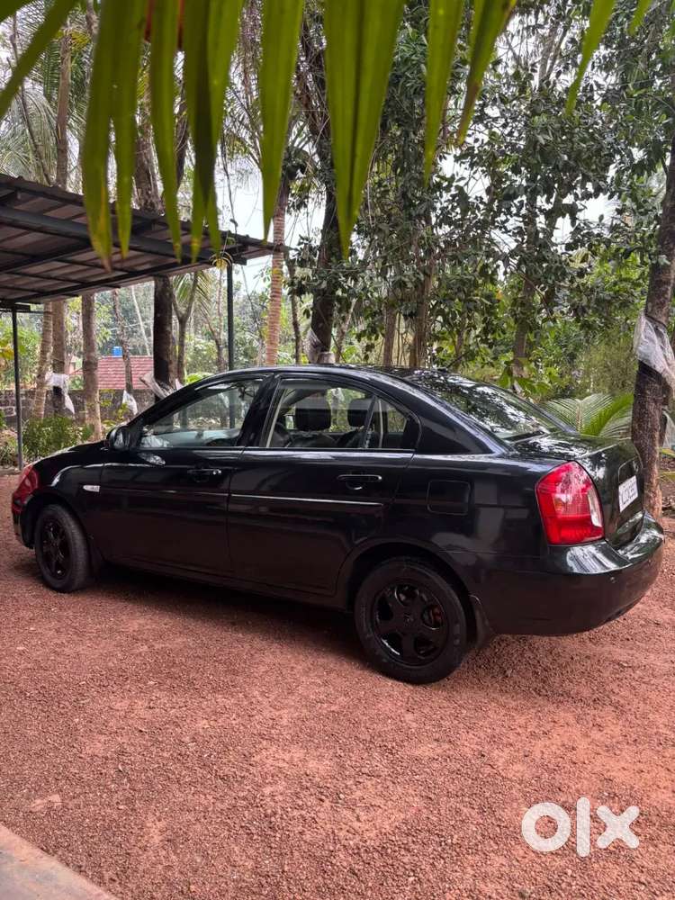 Hyundai Verna 2009 Diesel 175000 Km Driven