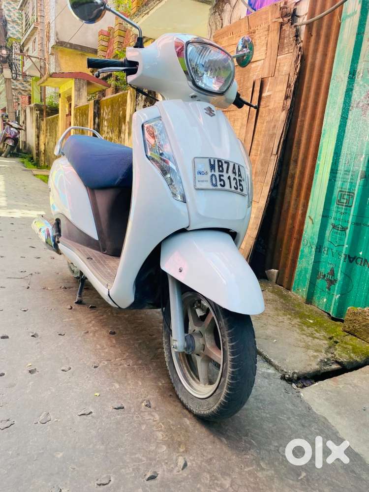 1 onwer Acess 125 all papaer ubdate alowhells brand new tayar also