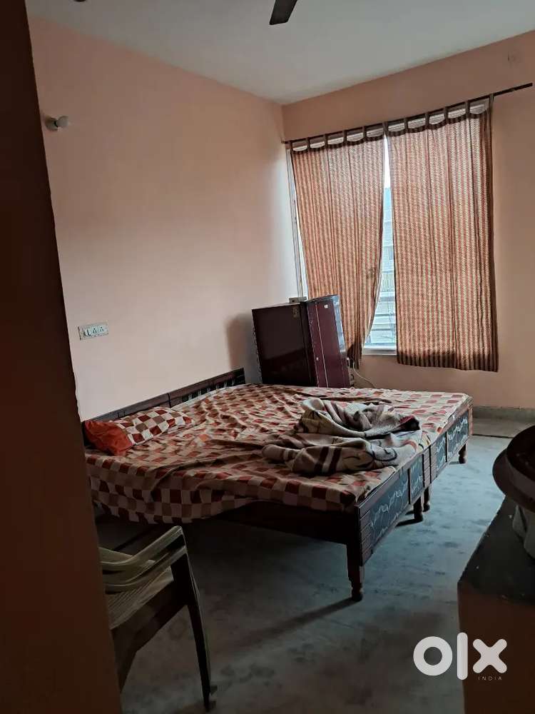 For boys, girls, couple fully furnished 2 bedrooms set in sec 44 chd