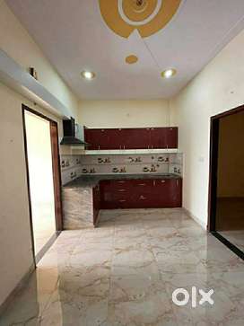 2Room Set Semi Furnished Independent फ्लोर किराये पर खाली है Sector-64