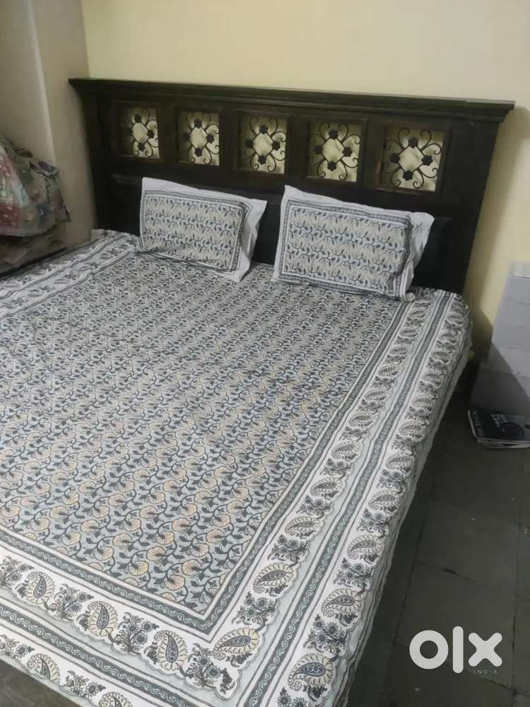 King Size - Heavy with large storage, Sagwan Bed