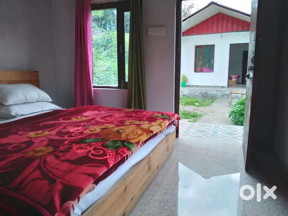 Hotel staff jeolikote