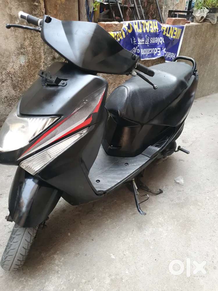 DIO SCOOTY FOR URGENT SALE