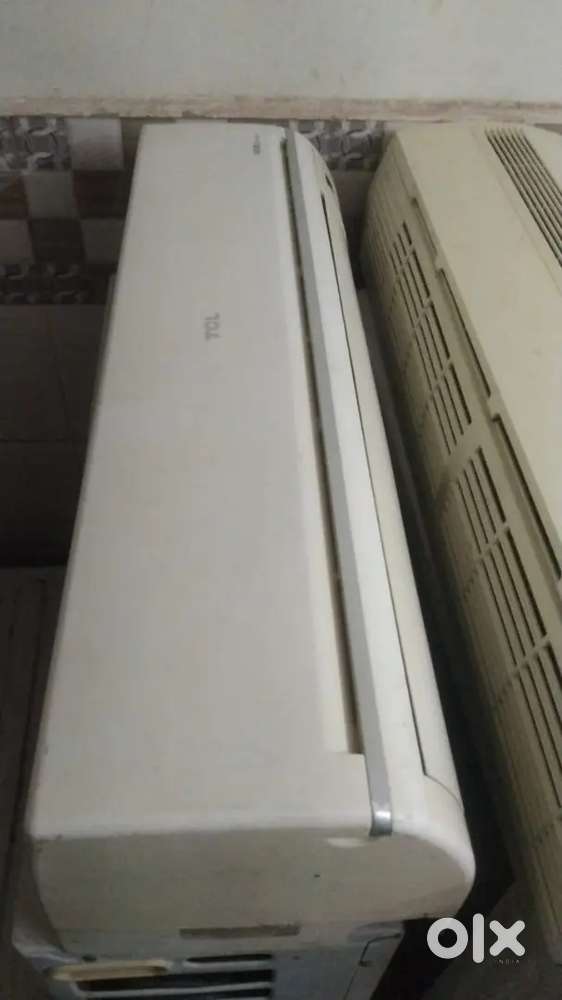 LG 1 Ton Split AC in good working condition