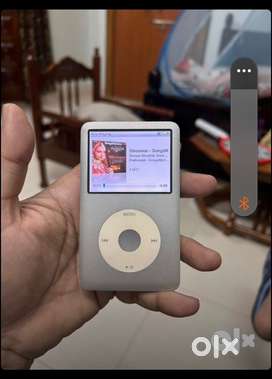 Apple ipod classic 7th generation 160 gb variant mint condition