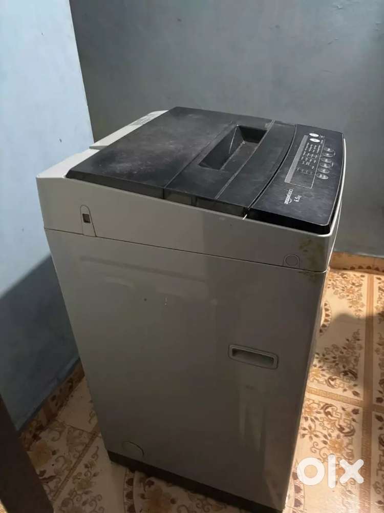 Washing machine condition is good only u have to repair the pipe