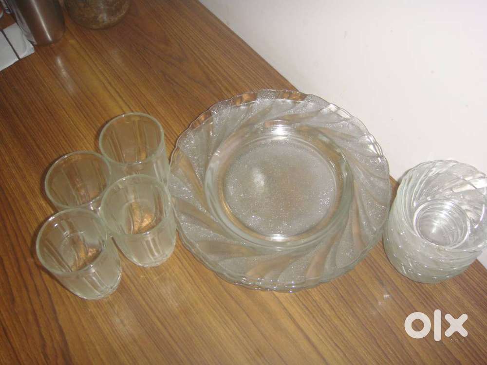 Collectors item YERA Dinner set for 4
