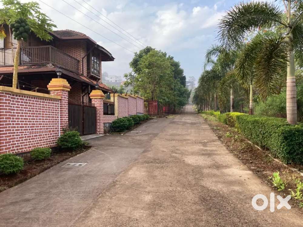 NA PLOT AND VILLA