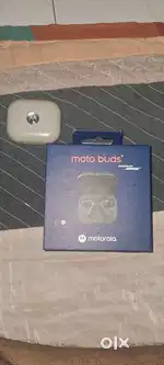 Moto Buds Plus