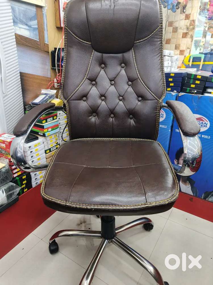 Office chair full size ,top condition,fix rate