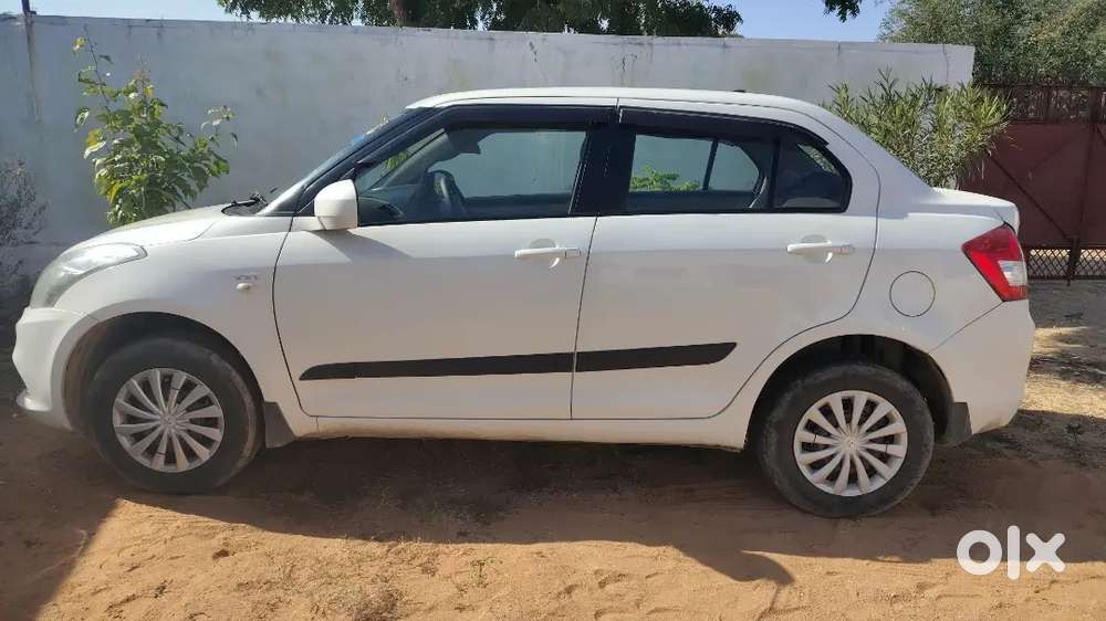 Maruti Suzuki Swift Dzire 2016cng +  Petrol 80000 Km Driven