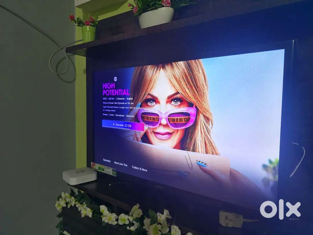 samsung 32 inches smart HD tv