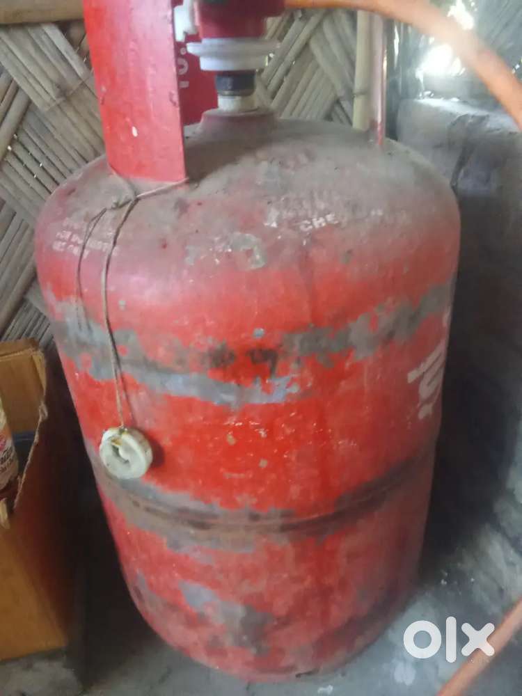 Empty cylinder and stove and regulator