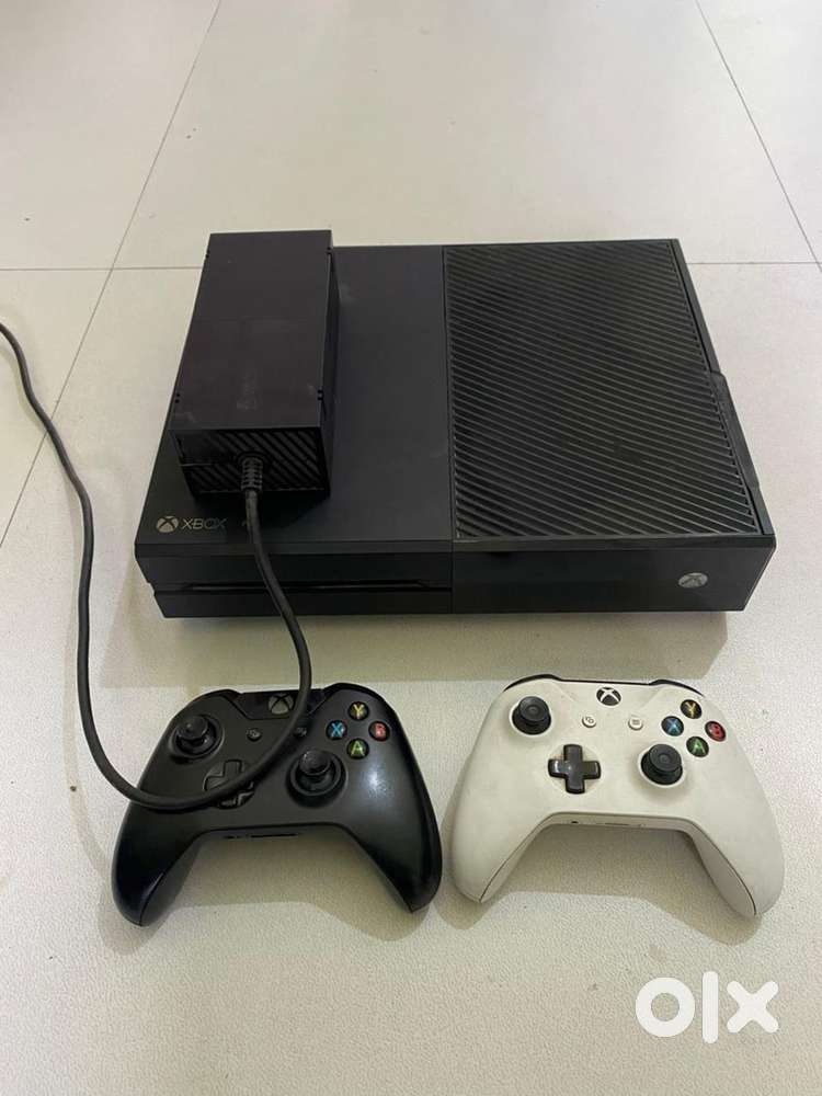 Xbox One With Two Controller