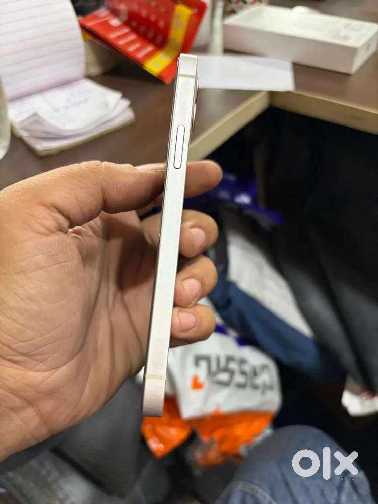 iPhone 12 64gb white