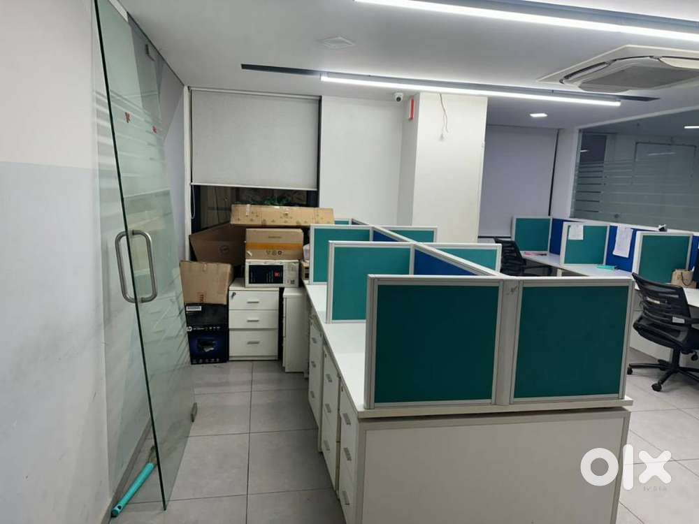 Investment Opportunity! Fully Furnished 8th Floor Office in Prime Prah