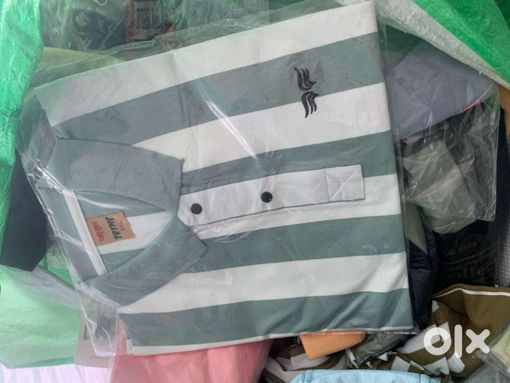 Full lot All fresh And 20000 pics 4500 sarees and winter cloth