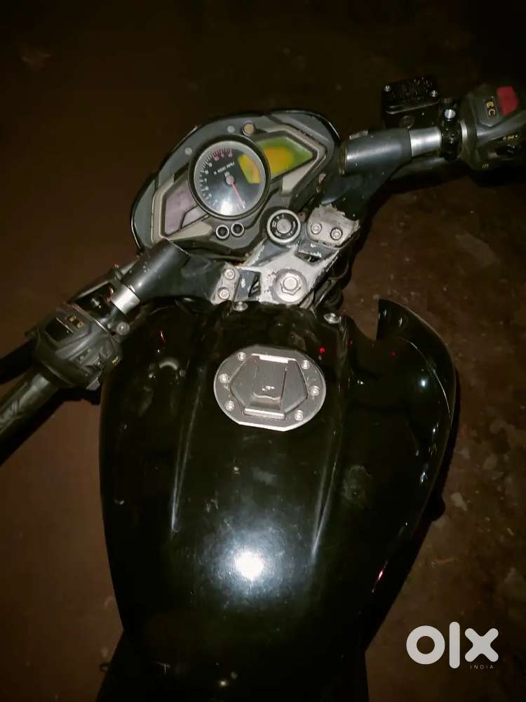 Bajaj Ns 200