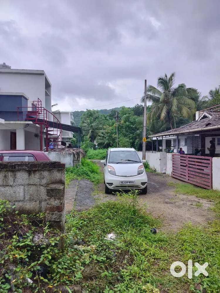 Plot near railway station