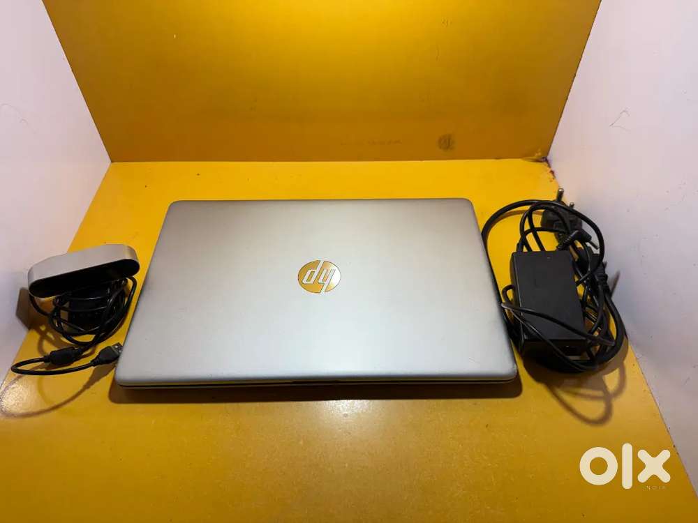 Laptop 1tb storage 8gb ram very good condition
