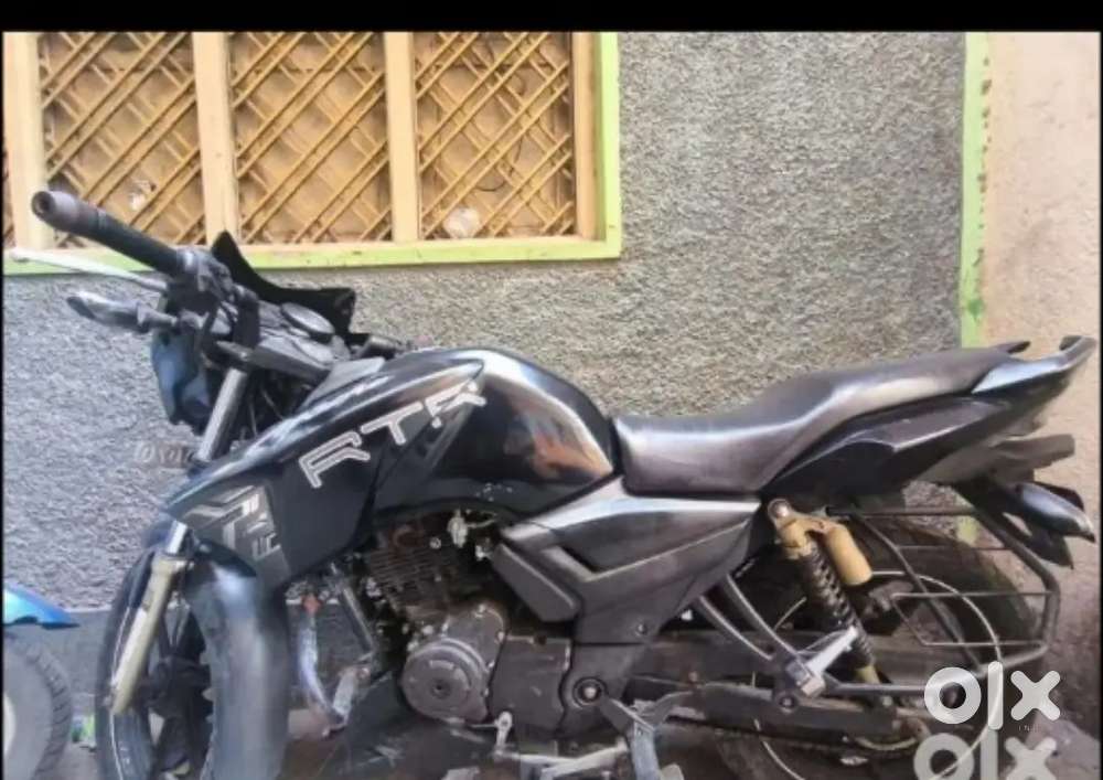 Apache RTR 180- single owner