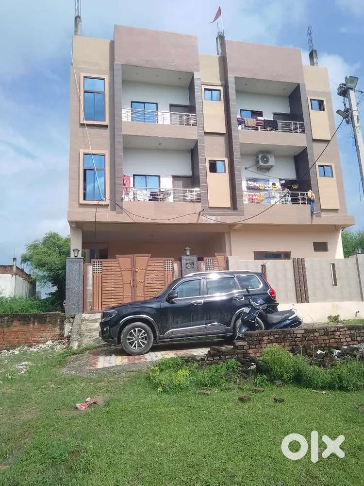 Flat for rent in kashipurram colony near sheer gate