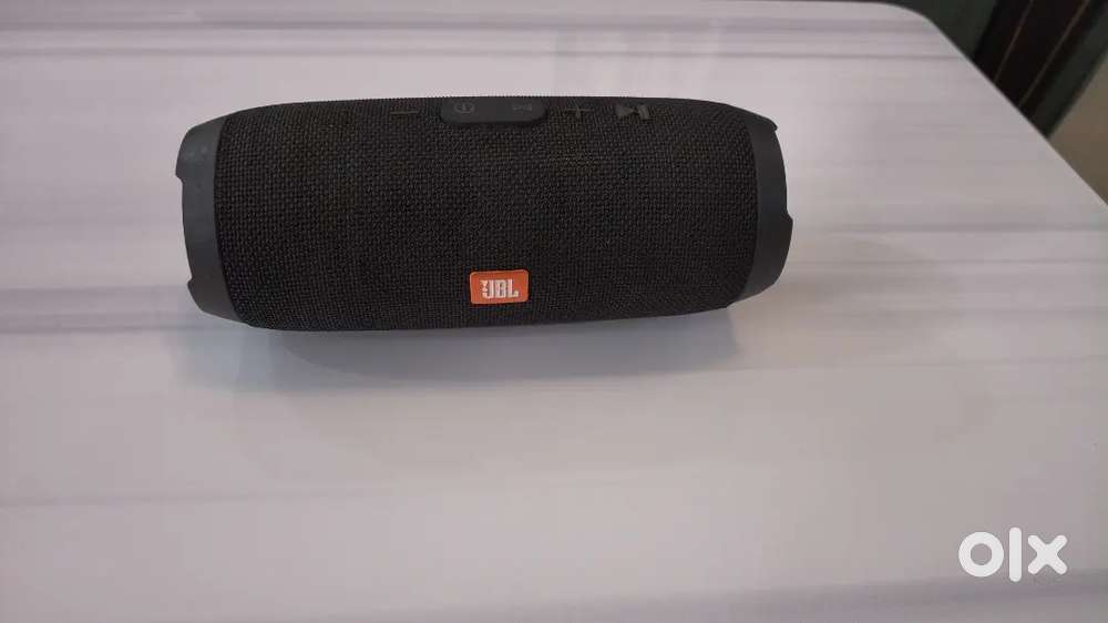 JBL Charge 3 Portable Bluetooth speaker with charging adaptor