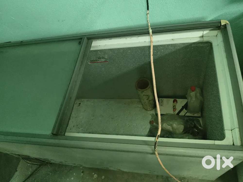 Deep fridge big size