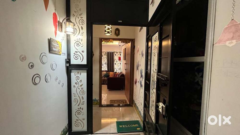 2 BHK big spacious fully furnished & decorated flat available on rent: