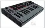 Akkai midi kebord
