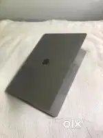 Macbook Pro A1990