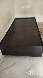 Single bed with storage (6ft in length and 3ft wide )