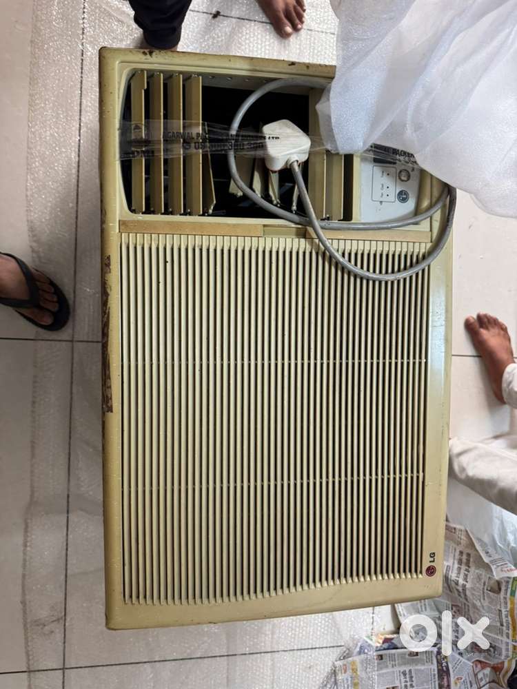 2 T LG window ac for sale