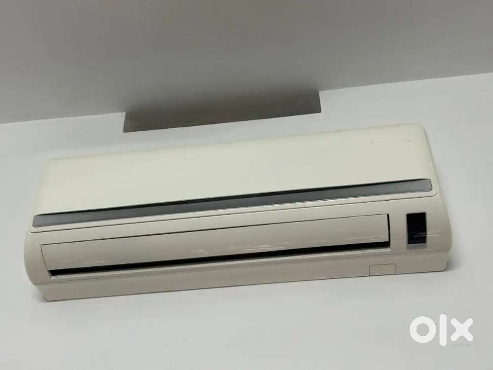 SAMSUNG AIR CONDITIONER 1.0 TON