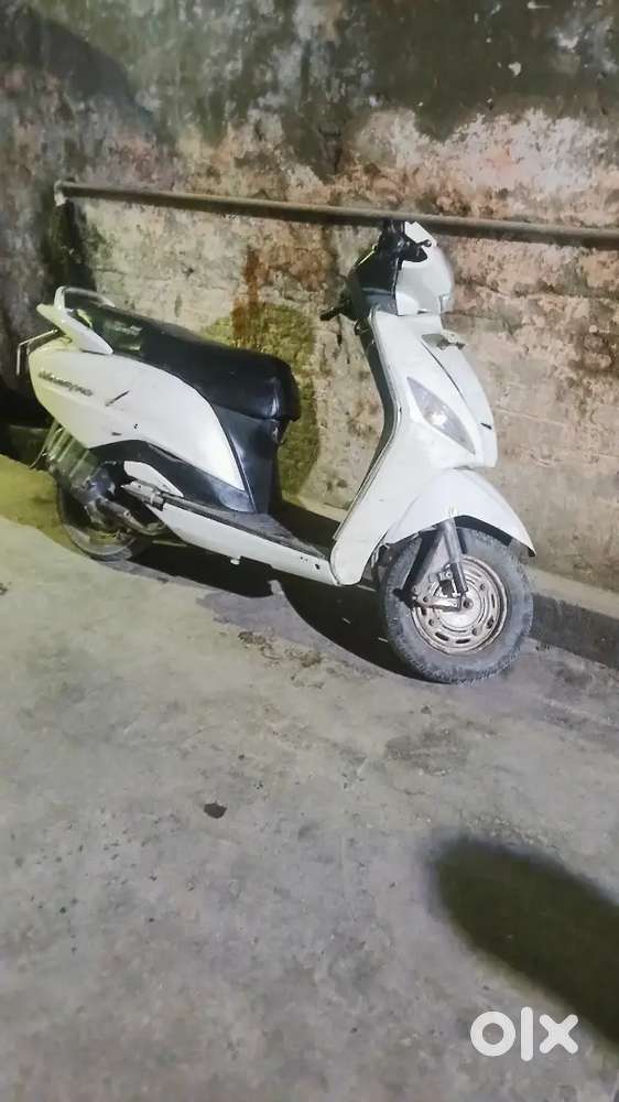 maestro koi kami nhi hai good gondition